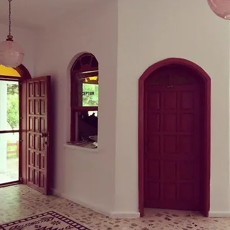 Billur Pension בית הארחה *
